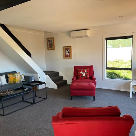 Views On Parry - Lake Hawea Holiday Home Buitenkant foto