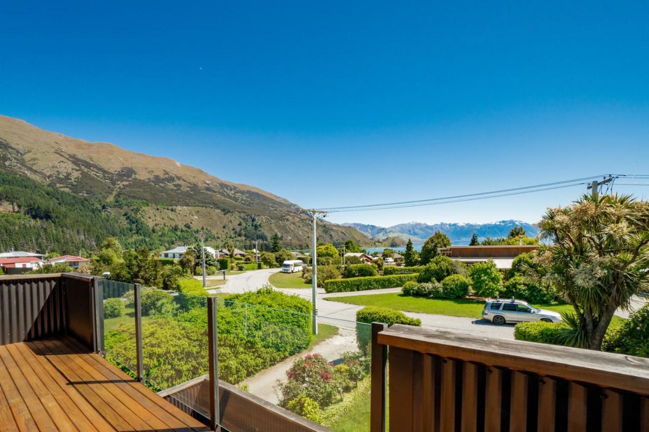 Views On Parry - Lake Hawea Holiday Home Buitenkant foto