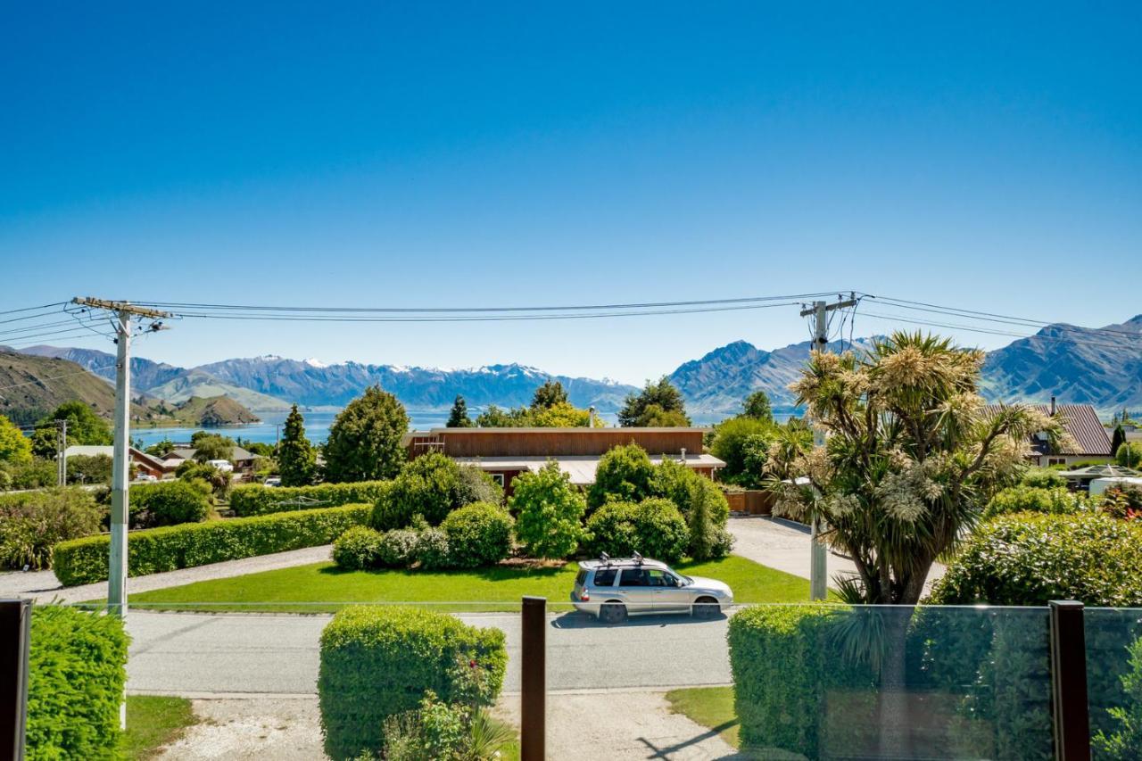 Views On Parry - Lake Hawea Holiday Home Buitenkant foto