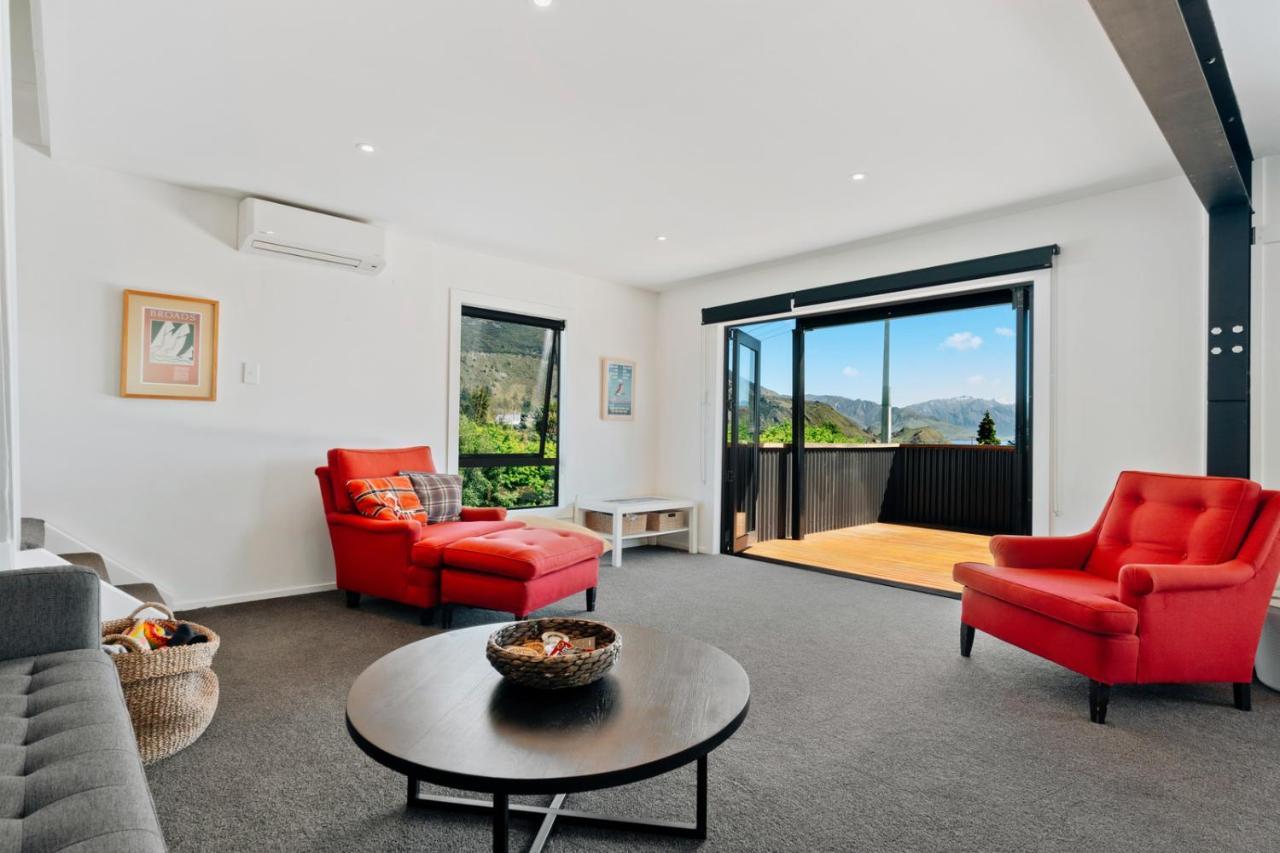 Views On Parry - Lake Hawea Holiday Home Buitenkant foto