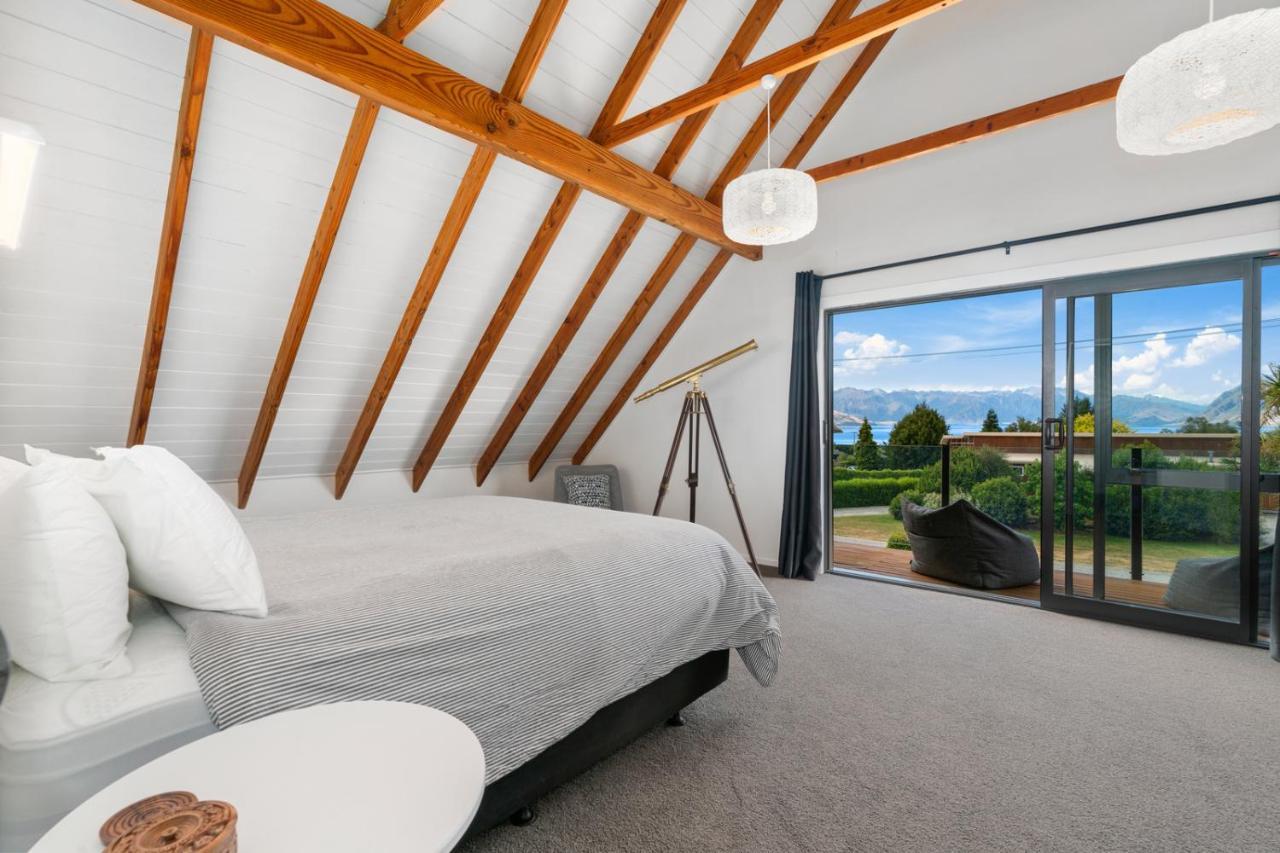 Views On Parry - Lake Hawea Holiday Home Buitenkant foto