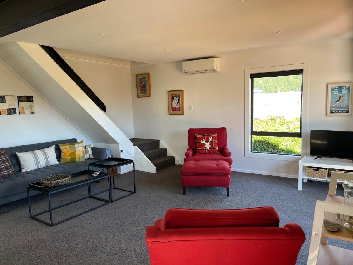 Views On Parry - Lake Hawea Holiday Home Buitenkant foto